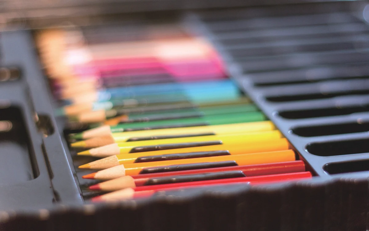 Close-up of colored pencils in a tray, from the Shanhai product catalogue